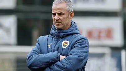 İsmail Kartal'dan sağ bek kararı: İlk 11 şekilleniyor