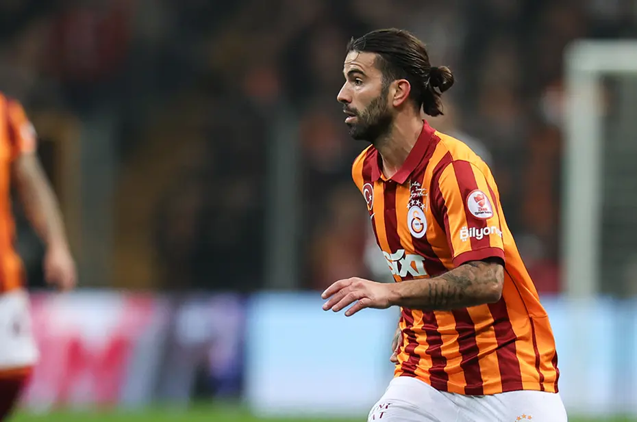 Galatasaray'ın gözden çıkardığı Sergio Oliveira'dan sürpriz karar - 2