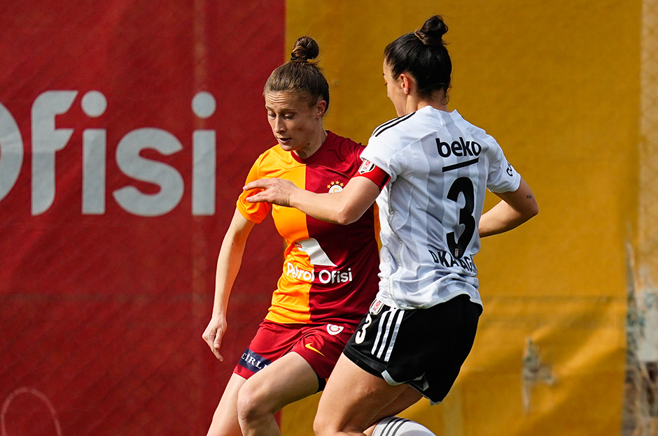 Galatasaray'dan derbide son dakika zaferi