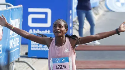 Tigist Assefa'nda Berlin Maratonu'nda kadınlar dünya rekoru