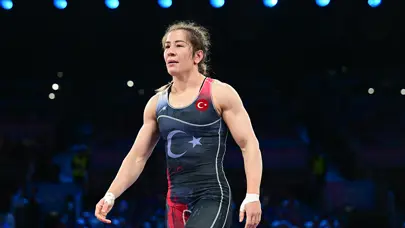 SON DAKİKA | Milli güreşçi Yasemin Adar Yiğit çeyrek finalde