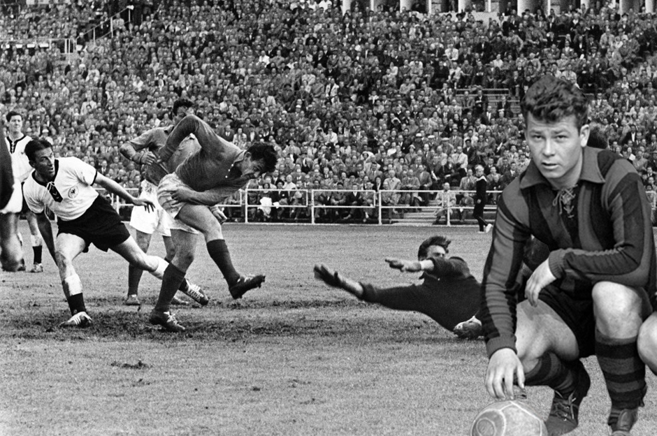 Dünya Kupası rekortmeni Just Fontaine vefat etti