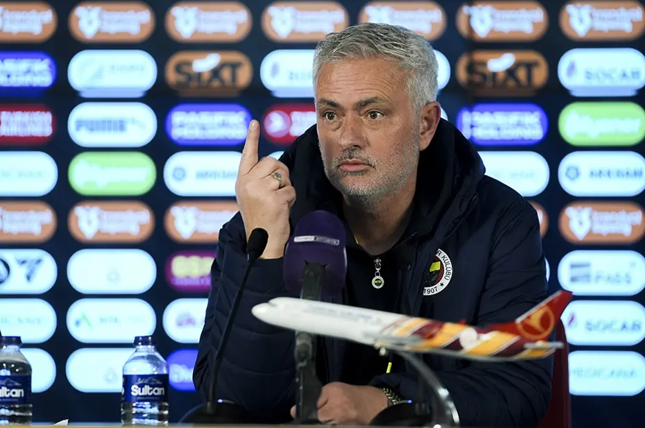 Derbi sonrası görüntüler sızmış, Mourinho açıklamıştı: İşte hakem odasında konuşulanlar - 4