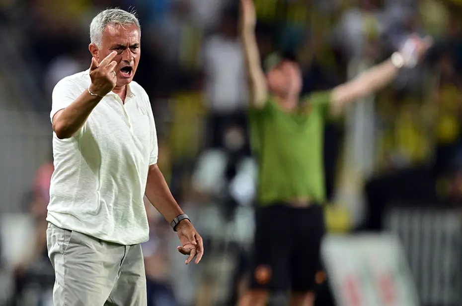 Mourinho, Lille maçı sonrası Fenerbahçeli futbolcuları bir konuda üstüne basa basa uyardı - 5