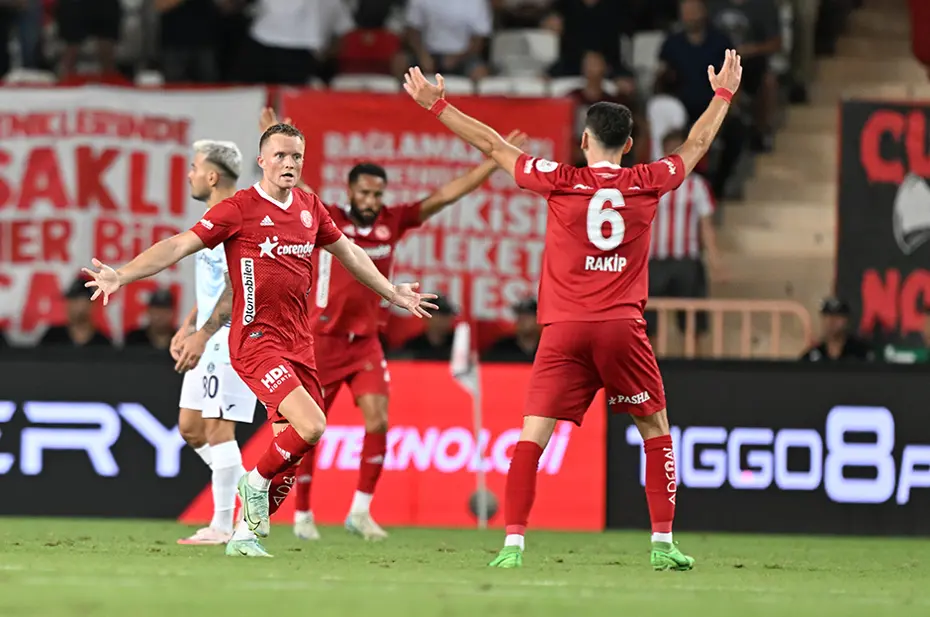 Süper Lig'in şampiyonluk oranları güncellendi: Galatasaray ve Fenerbahçe'de büyük değişim - 10