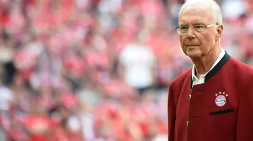Futbolun efsane ismi Franz Beckenbauer hayatını kaybetti