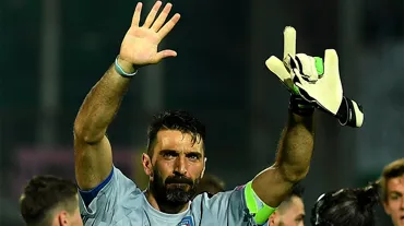 Gianluigi Buffon'a dev teklif
