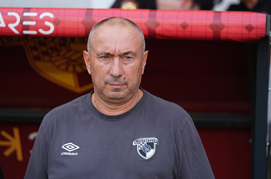 Göztepe Teknik Direktörü Stoilov'dan taraftara çağrı