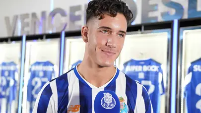 Porto’nun yeni transfer olan Deniz Gül kimdir, kaç yaşında ve hangi takımlarda oynadı?
