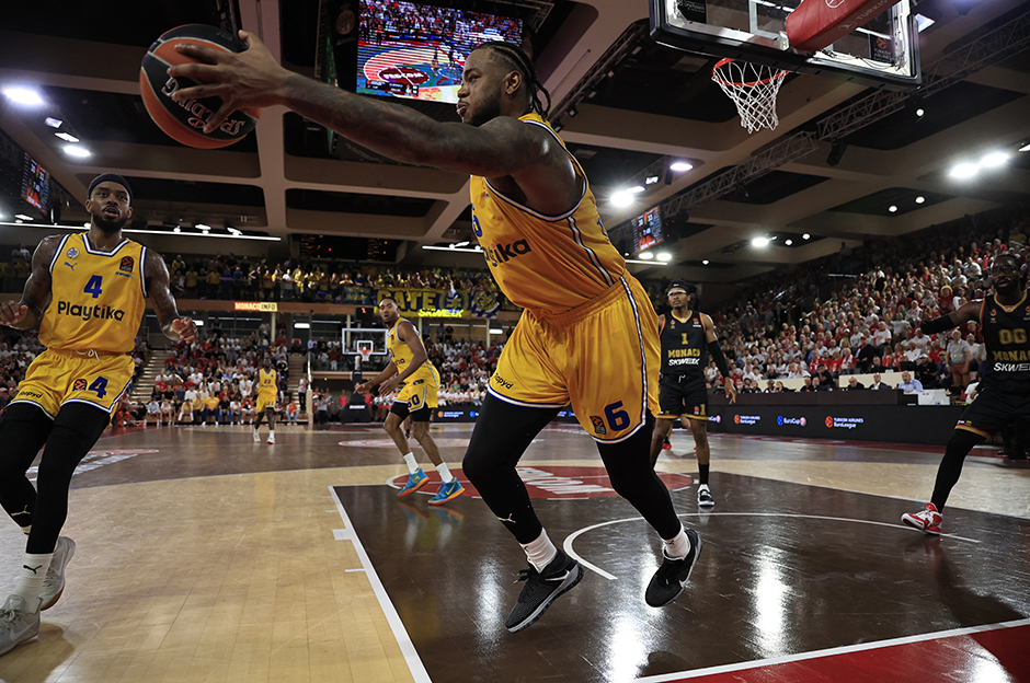 Galatasaray'a Maccabi'den ABD'li uzun forvet