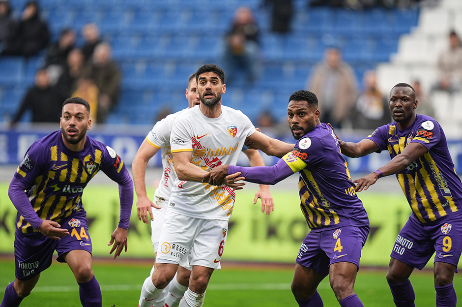 Kayserispor, Eyüpspor'u 90+2'de yıktı