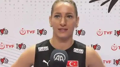 Gizem Örge'den Santarelli'ye övgü: "Adaletli bir milli takım var"