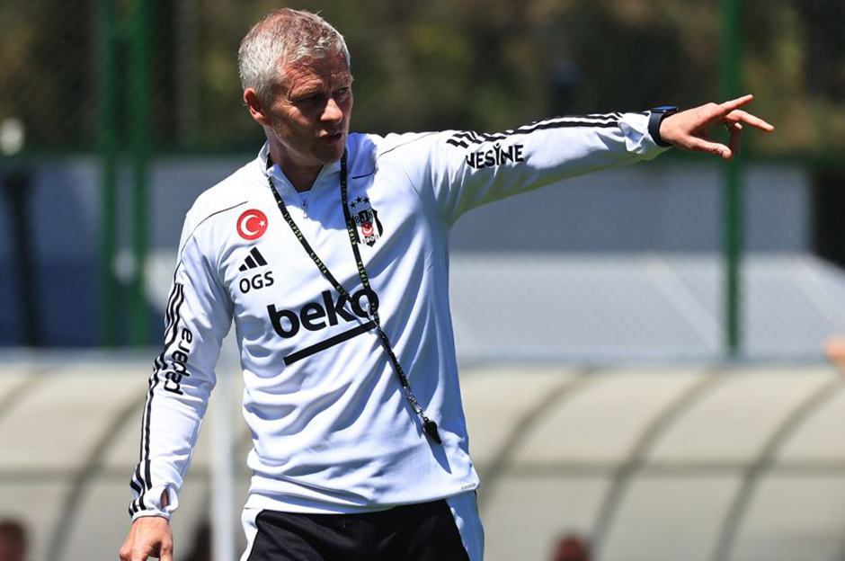 Solskjaer'den derbi öncesi son antrenmanda şaşırtan tercih