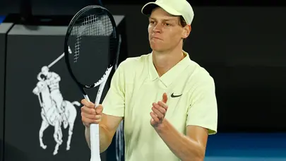 Jannik Sinner zorlanmadan yarı finalde