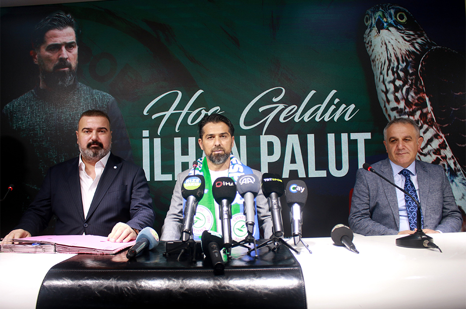 Çaykur Rizespor'da İlhan Palut imzayı attı
