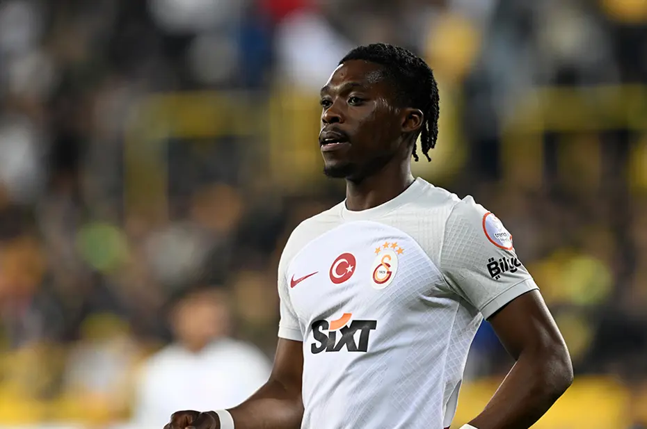 Werder Bremen'den Derrick Köhn açıklaması: Satın alma opsiyonu kullanılacak mı? - 2 Werder Bremen'den Derrick Köhn açıklaması: Satın alma opsiyonu kullanılacak mı? - 2