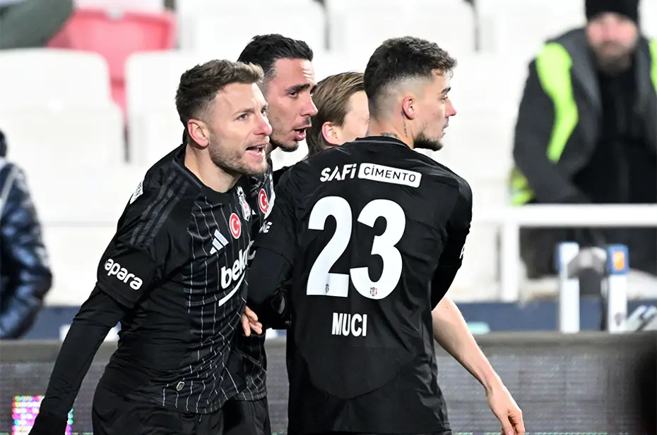 "Disiplinli, kompakt ve kararlı" | Spor yazarları Beşiktaş için ne dedi? - 5 "Disiplinli, kompakt ve kararlı" | Spor yazarları Beşiktaş için ne dedi? - 5