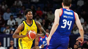 İlk finalist belli oldu: Fenerbahçe Beko seride rakibini süpürdü