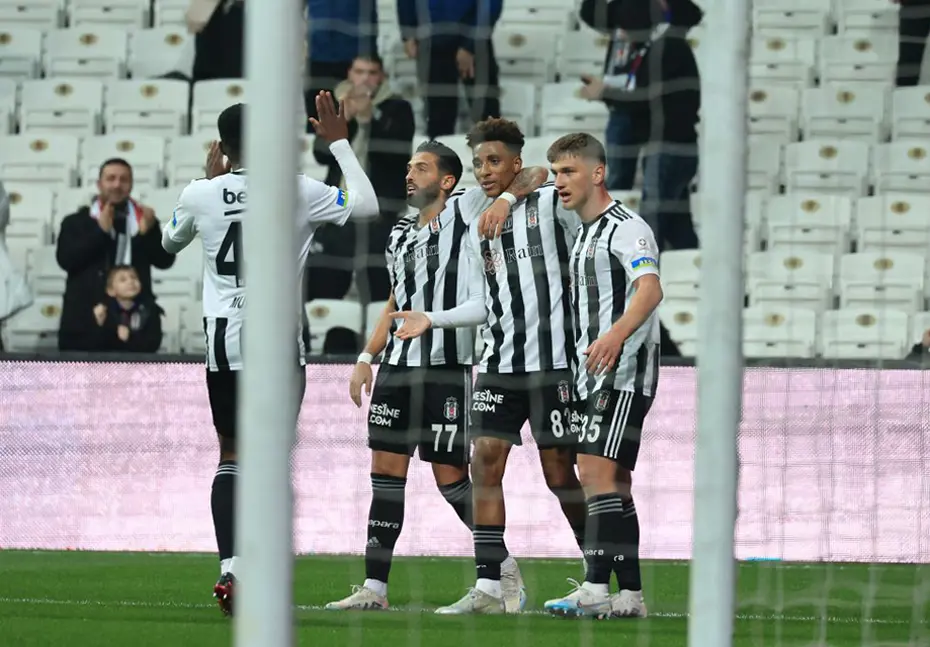 Beşiktaş Transfer Haberleri | Gedson Fernandes'e İspanyol devi talip - 4 Beşiktaş Transfer Haberleri | Gedson Fernandes'e İspanyol devi talip - 4