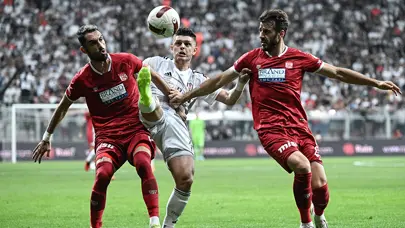 "Beşiktaş zor süreci kolay geçti" - Spor yazarları Beşiktaş için ne dedi?