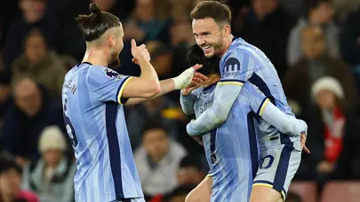 Tottenham ilk yarıda tarih yazdı