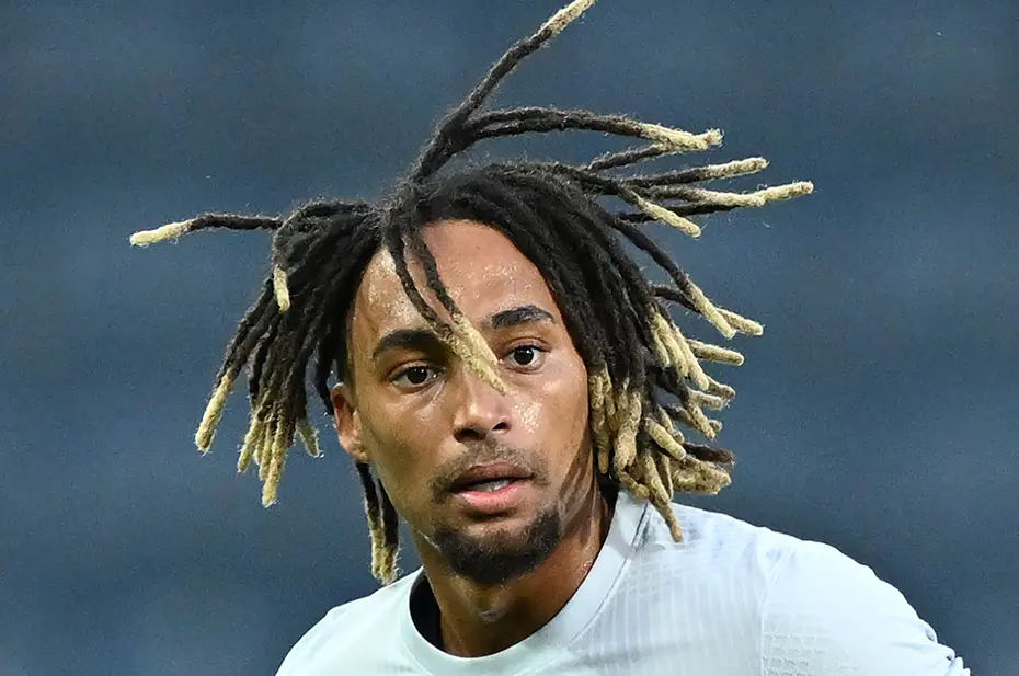 Galatasaray Sacha Boey'un alternatifini buldu: Scout ekibinini yeni keşfi - 4