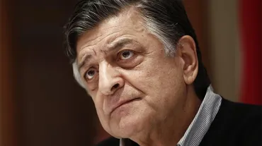 Yılmaz Vural, Montella ve Mourinho'ya yüklendi