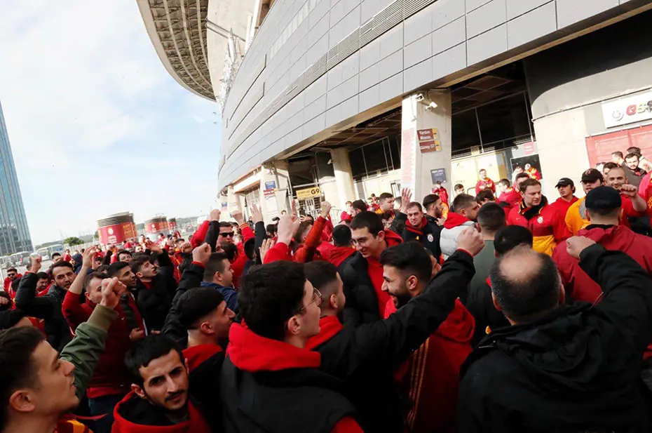 Fenerbahçe-Galatasaray derbisinde geri sayım: İşte dakika dakika tüm gelişmeler - 13