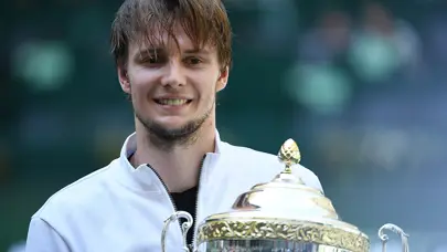 Bublik, Halle Açık Tenis Turnuvası'nda ilk kez şampiyon