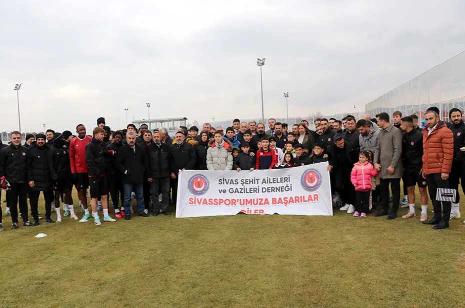 Bülent Uygun'dan Galatasaray maçı öncesi çarpıcı sözler: "Delikanlı hakem istiyoruz" - 17