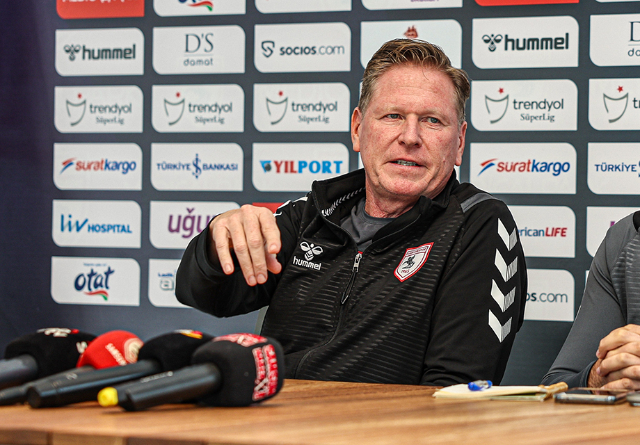 Markus Gisdol sakatlığı açıkladı: "3-4 ay yok"