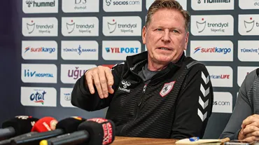 Markus Gisdol sakatlığı açıkladı: "3-4 ay yok"