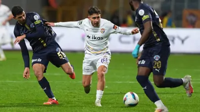 Forma yüzü görmeyen Emre Mor'a sürpriz talip: Fenerbahçe'den karar çıktı