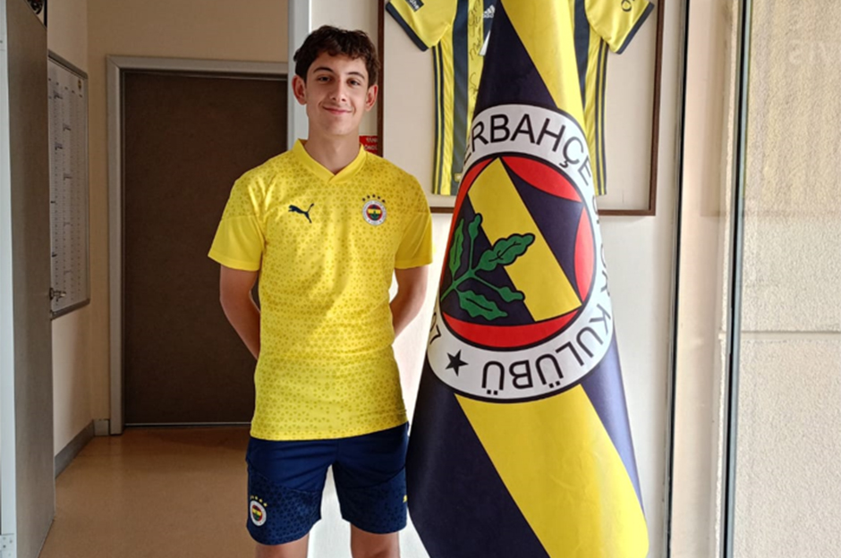 Birçok Avrupa kulübü peşindeydi, Fenerbahçe'ye transfer oldu! Yiğit Evin kimdir?
