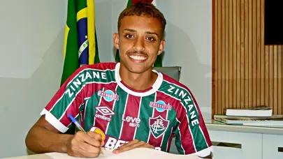 Felipe Melo oğluyla aynı takımda forma giymeye hazırlanıyor