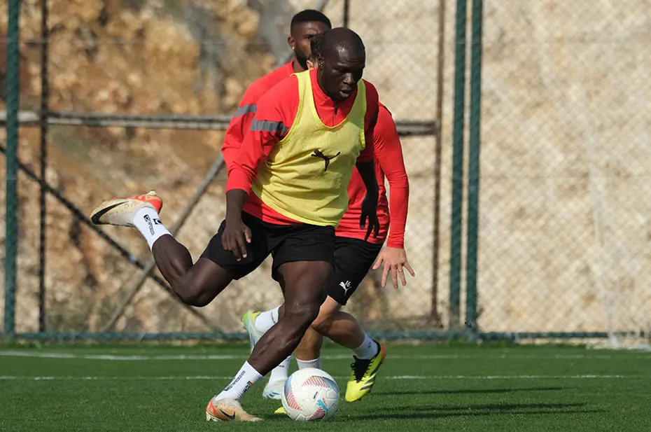 Ligin bitimine 4 maç kala Vincent Aboubakar sürprizi - 3