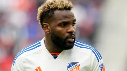 Sumudica'nın takımında ortalığı karıştıran Boupendza'dan beklenmedik transfer