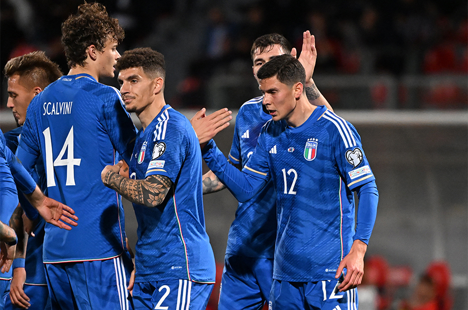 Galibiyet 2 golle: İtalya'dan ilk 3 puan