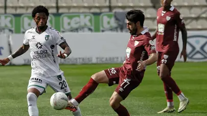 Bandırmaspor'dan Kocaelispor'a 90+4'te büyük şok Bandırmaspor'dan Kocaelispor'a 90+4'te büyük şok