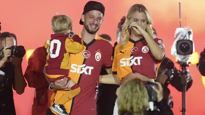 Şampiyonluk kutlamalarında gözyaşlarını tutamadı