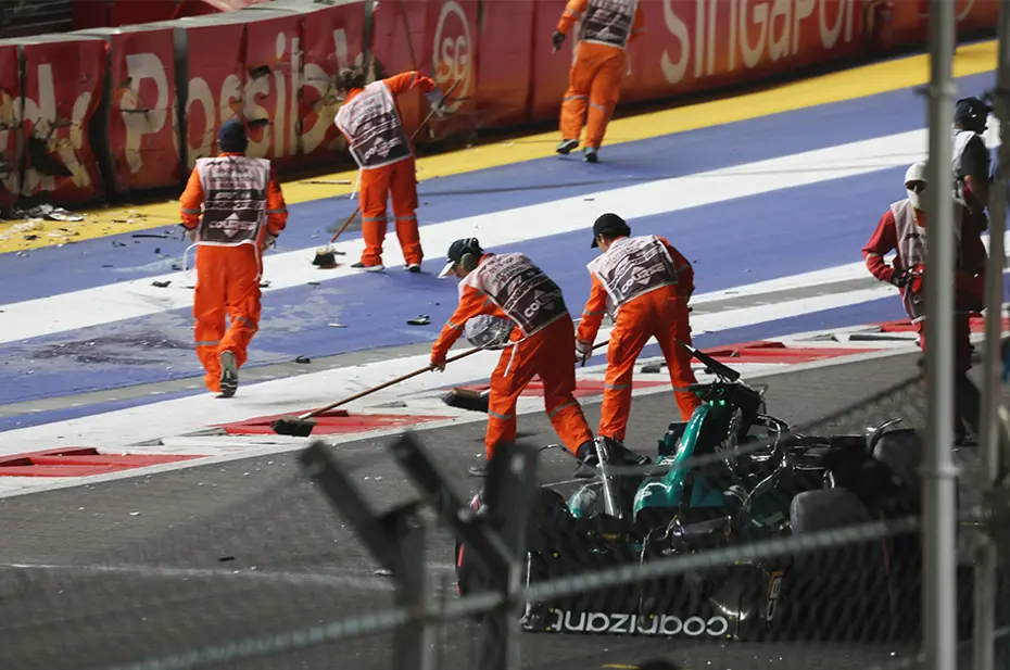 Formula 1'de korkutan kaza - 5