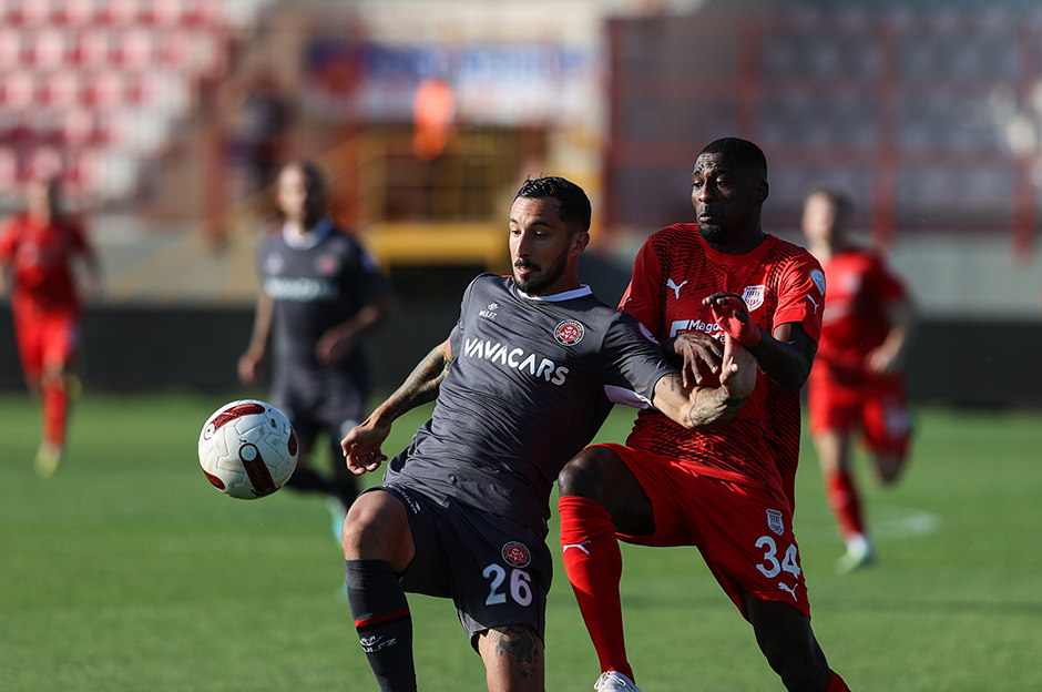 Pendikspor duraklamada yıkıldı