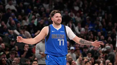 Dallas Mavericks - Orlando Magic maçına Luka Doncic damgası