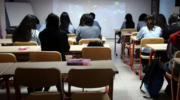 MEB İstanbul’da ders saatleri değişti mi, kaç dakika oldu? İstanbul’da hangi ilçelerde ders saati değişti?