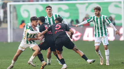 Bursaspor'da 2 oyuncu daha kadro dışı bırakıldı