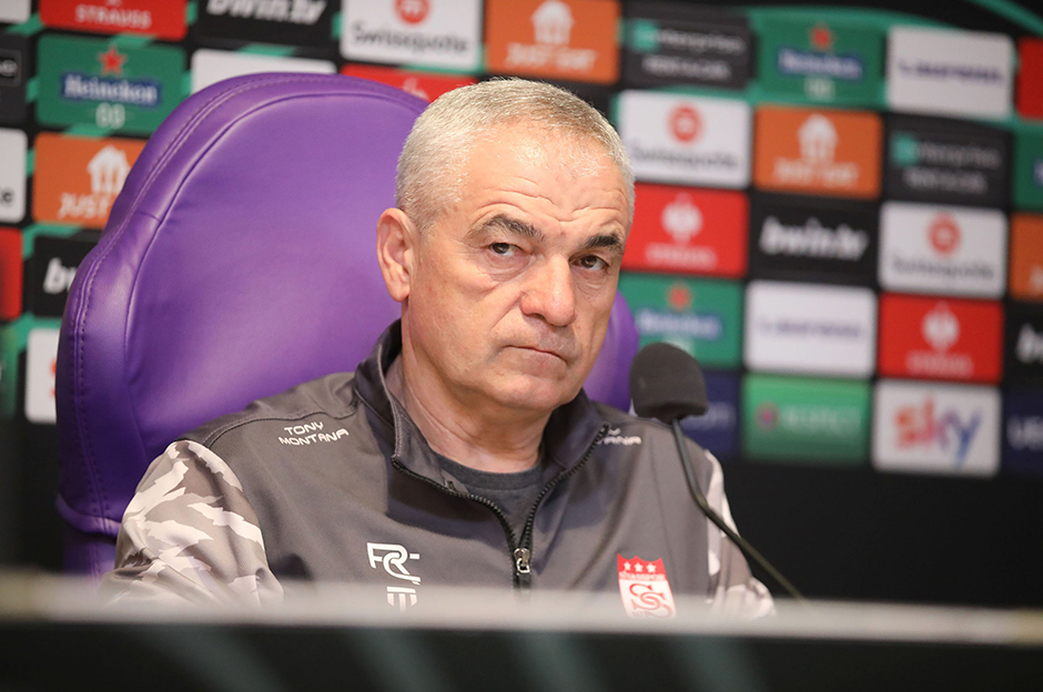 Rıza Çalımbay: Milli maç havasında oynayacağız