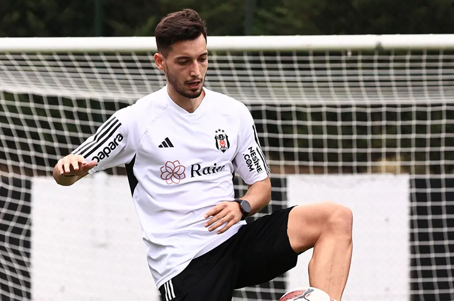 Beşiktaş'ta 5 futbolcunun daha bileti kesildi - 4