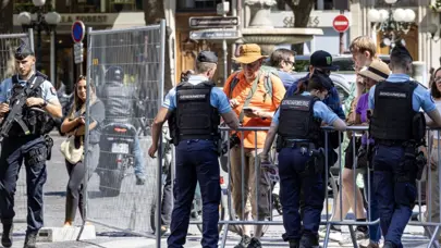 Paris'te alınan olimpiyat önlemleri turistleri isyan ettirdi