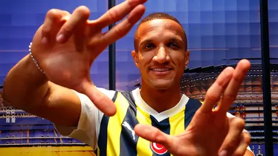 Simon Kjaer, Diego Lugano... Rodrigo Becao herkesi solladı, rekor kırdı