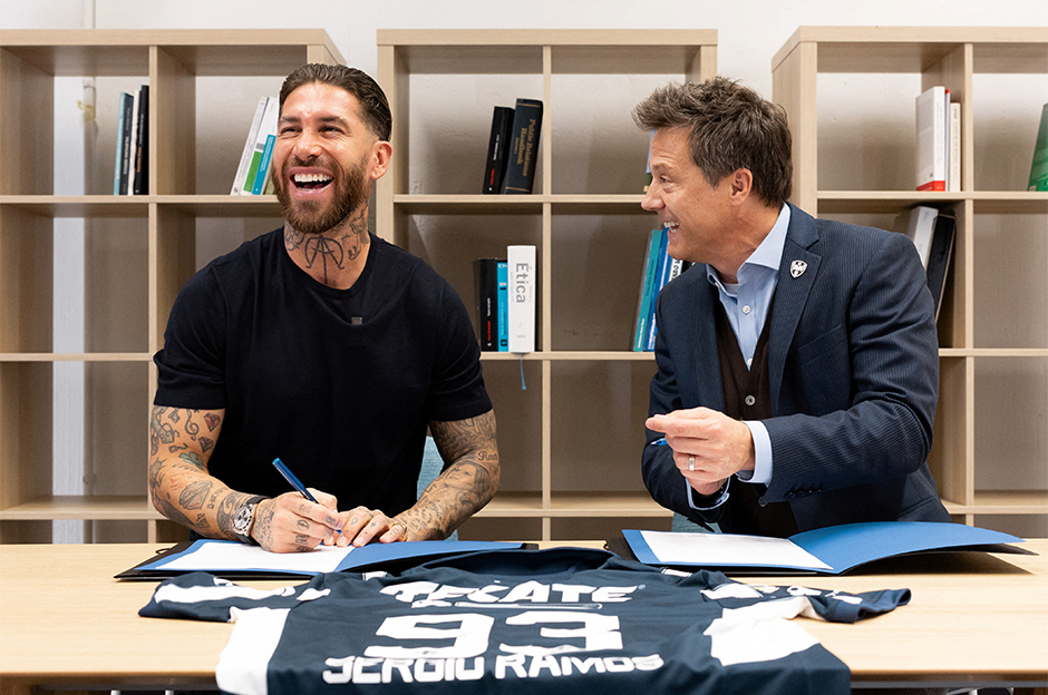 Sergio Ramos kariyerinde ilki yaşadı: Yeni takımına imzayı attı